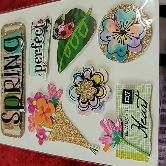 Crafter’s Square Glitter 3D Stickers Spring Flowers 7pc - Picture 2 of 3